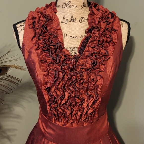 Jessica Howard Ruffle Dress. - Picture 4 of 13